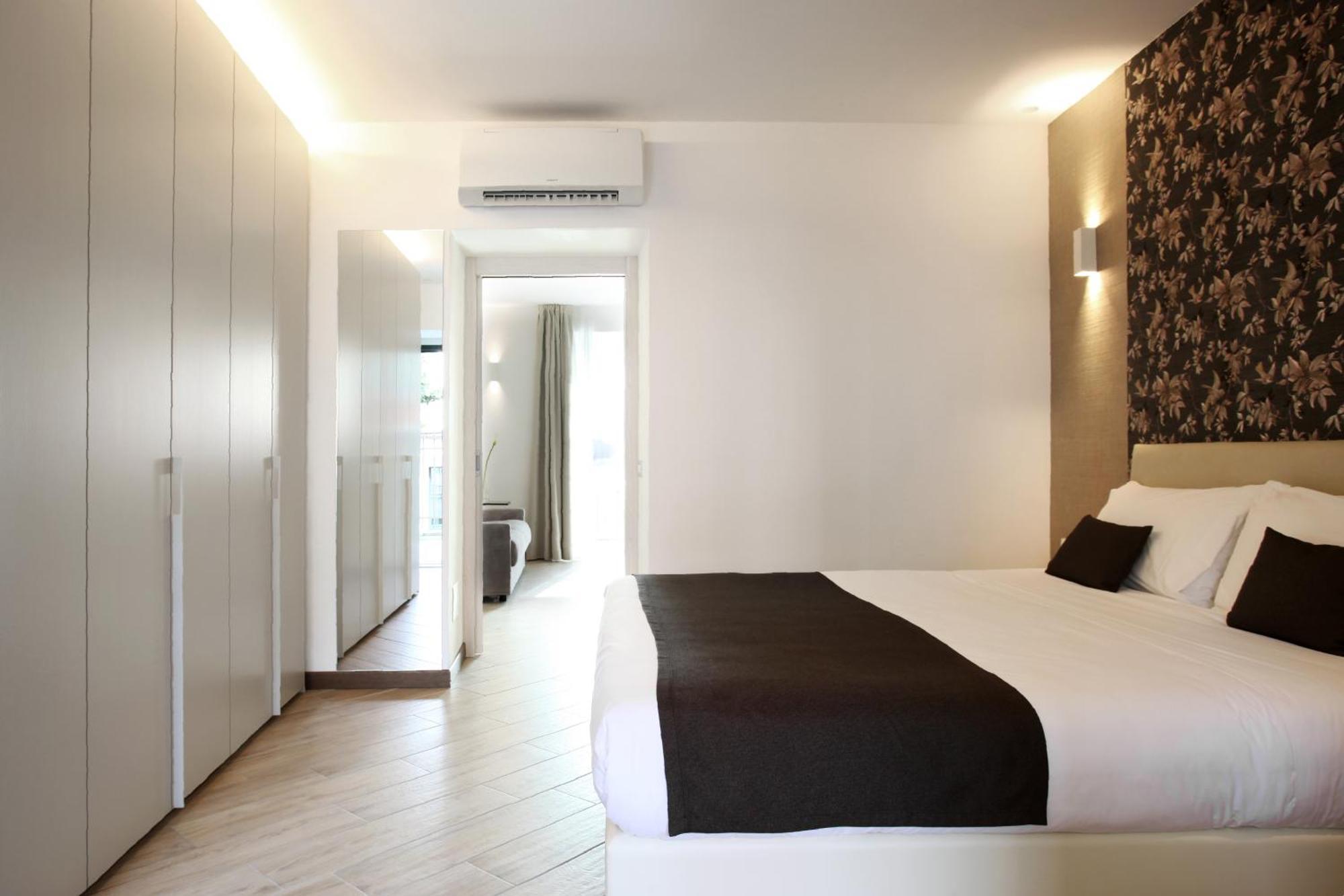 Hotel Ponti Angera Exterior photo